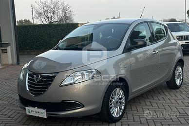 LANCIA Ypsilon 1.2 69 CV 5 porte Gold