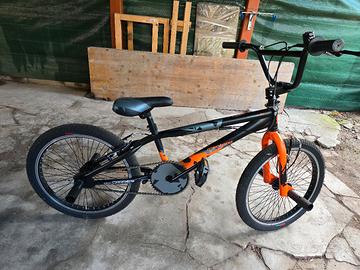 Bicicletta BMX