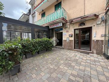 NEGOZIO A SAN GIORGIO A CREMANO