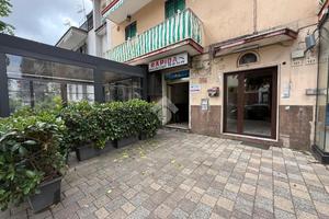 NEGOZIO A SAN GIORGIO A CREMANO