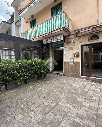 NEGOZIO A SAN GIORGIO A CREMANO