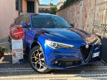 Alfa Romeo Stelvio 2.2 Turbodiesel 190 CV AT8 RWD 