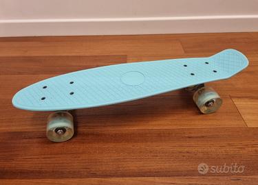 Skateboard con ruote luminose