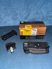 Nikon Mb D18
