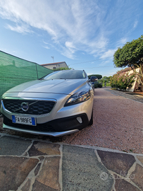 Volvo V40 Crosscountry 180000km