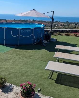 Casa con piscina riscaldata panoramica
