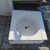 Lavandino in marmo 
