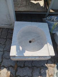 Lavandino in marmo 