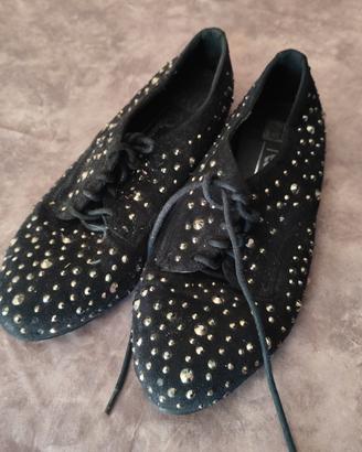 Scarpe Stringate Basse Modello Oxford da Donna in 