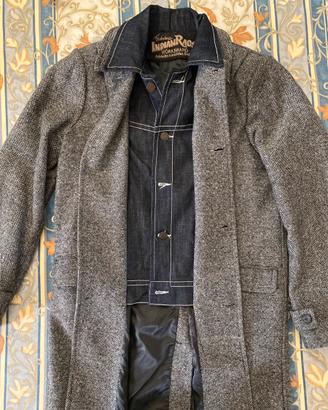 Cappotto grigio con inserto in jeans