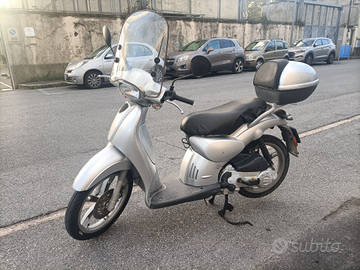 Scooter Aprilia Scarabeo 4t 50cc