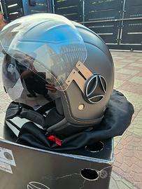 casco momodesign fibra di carbonio