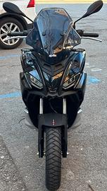 Aprilia SR GT 125. Km.3400