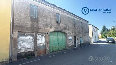 ABITAZIONE ACCOSTATA IN CENTRO A SOLESINO
