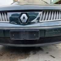 RENAULT VEL SATIS 2003 - PARAURTI ANTERIORE