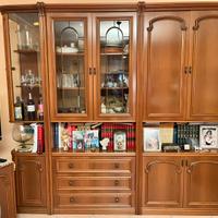 Mobile vetrina da soggiorno