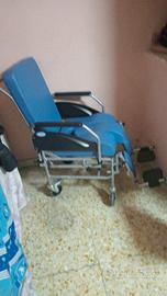 sedia comoda da trasferimentocon WC portatile in