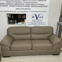 Divano 3+2 posti in pelle