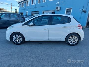 PEUGEOT 208 1.2 e-VTi 82CV