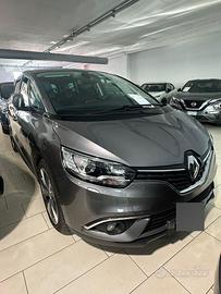 Renault grand scenic benzina