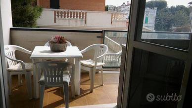 Appartamento zona centrale 140mq 50 mt mare