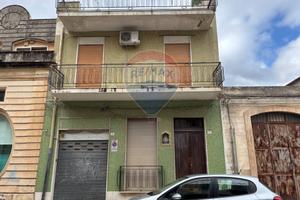 Casa Semindipendente - Floridia