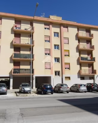 4 LOCALI A MARSALA