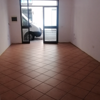 Negozio ristrutturato