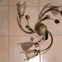 Lampadario dorato con vetro