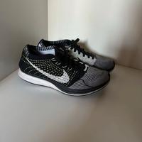 Nike Flyknit Racer 41
