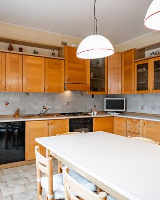 Cucina angolare completa legno 500€ trattabili