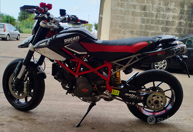 Ducati hypermotard 1100evo
