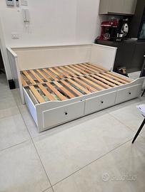IKEA HEMNES + 2 materassi MALFORS