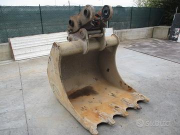 Sgancio rapido idraulico con benna