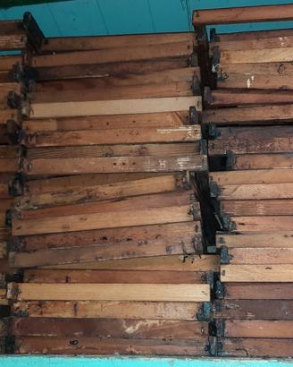 Lotto B - 30 Telaini da Nido per Arnia (Legno Puli