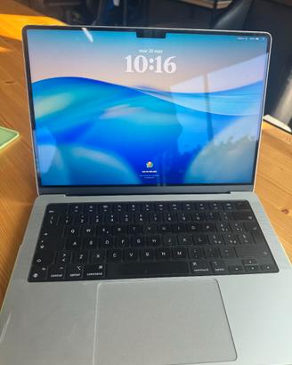 MacBook Pro 14” Apple M3 Silver 1TB SSD – Perfetto