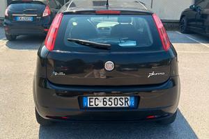 per neopatentati con €15 fai 330km 