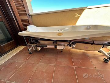 Vasca idromassaggio Jacuzzi