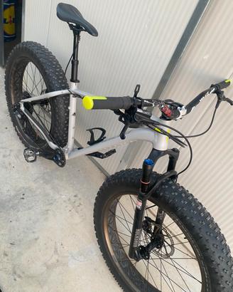 Specialized fat boy o (scambi con gravel)