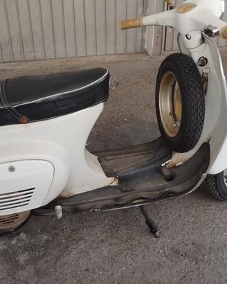 Vespa Primavera 125