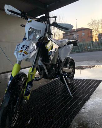 Husqvarna TE 125---Husqvarna 125 Motard/Enduro