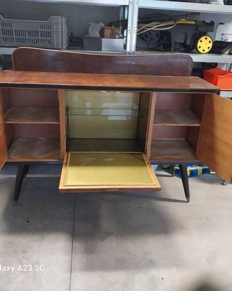 Credenza 