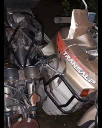 Transalp 600 e Yamaha 600