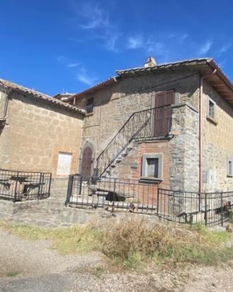 CASA INDIPENDENTE A MONTEFIASCONE