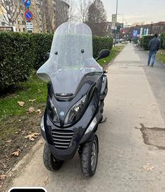 piaggio MP3