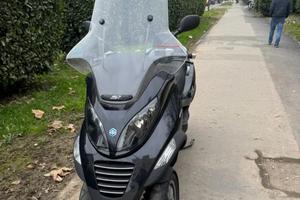 piaggio MP3