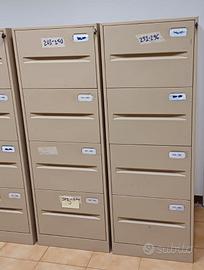 Classificatori in metallo a 4 cassetti