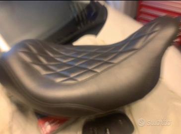 Sella a due pezzi Mustang Harley Davidson