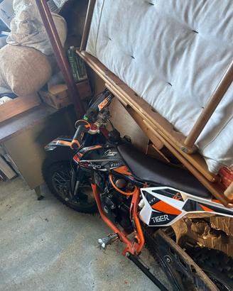 Moto cross kxd pro 110cc.