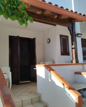 Villetta a pochi passi dal mare con giardino 70 mq